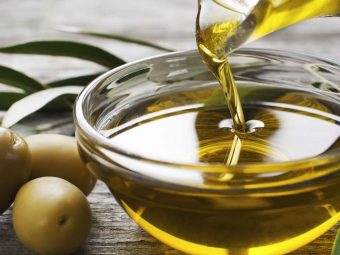 How To Use Olive Oil To Treat Dandruff