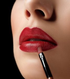 Why Do You Need A Lip Brush? How to Use It?