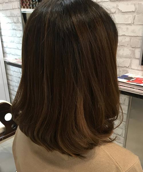 Rounded edges long bob hairstyle
