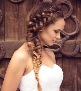 50 Beautiful Wedding Hairstyles For Long ...