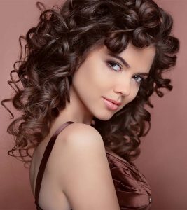9 Different Ways To Curl Your Hair Withou...