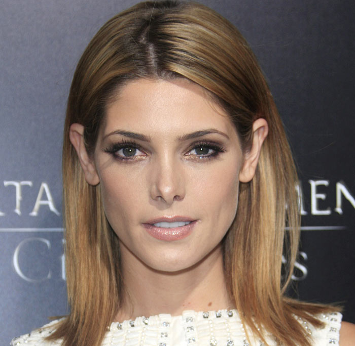 Ashley-Greene has a diamond face shape