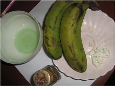 Banana and yogurt face pack