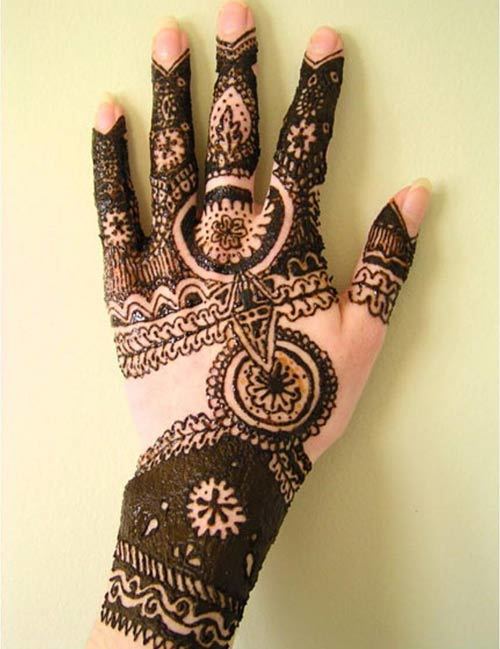 Fresh intricate mehendi design for hands