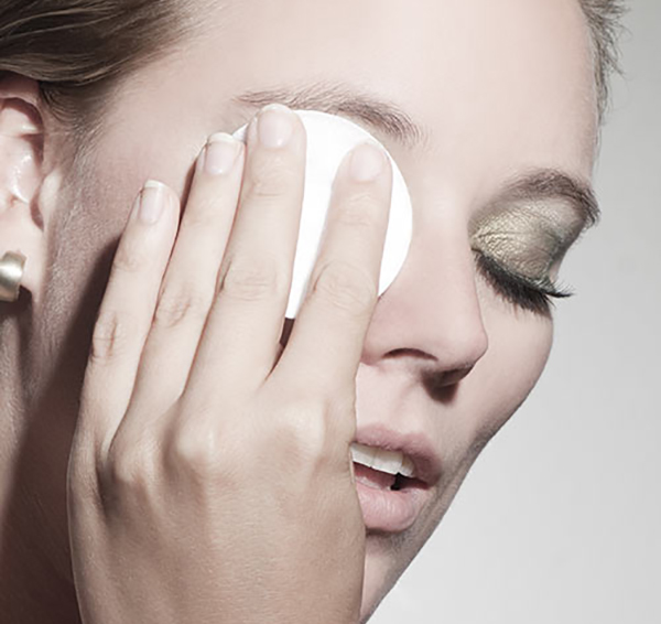 Omitting the primer is a makeup mistake