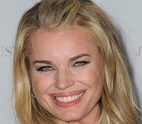 Rebecca Romijn with failed lip liner in makeup mistakes