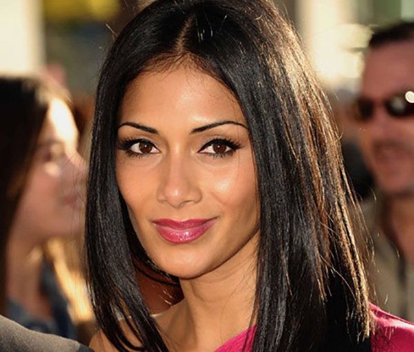 Nicole Scherzinger with over-plucked eyebrows in makeup mistakes