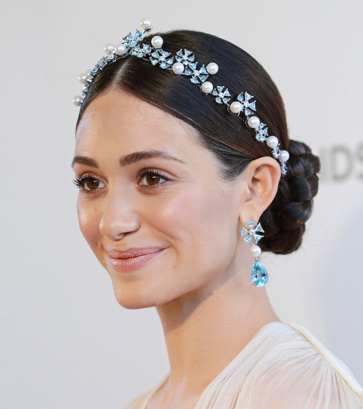 10 Stunning Headband Hairstyles That Look Trendy & Stylish