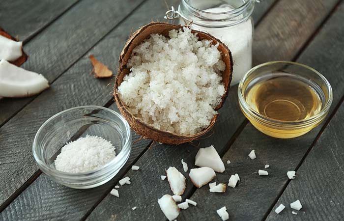 Homemade coconut oil scrub for oily skin