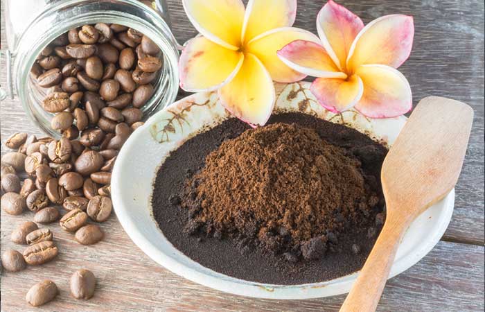 Homemade coffee face scrub for oily skin