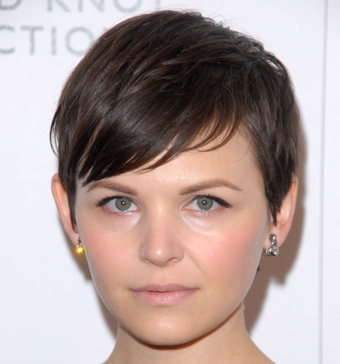 Ginnifer-Goodwin has a round face shape