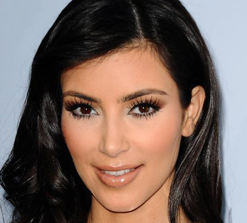 Nude lipstick shade
