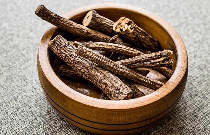 Licorice to prevent pigmentation during pregnancy