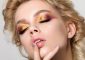 How To Apply Simple Gold Eye Makeup? - Tu...