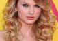 10 Taylor Swift Hairstyles That Are Trend...