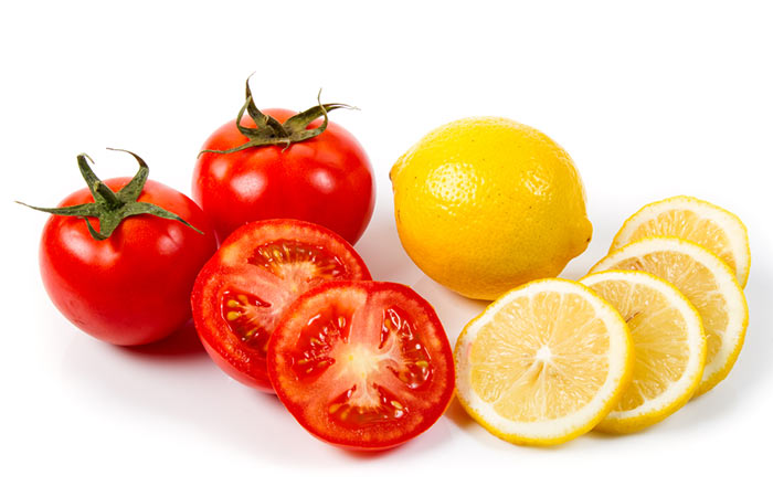 DIY tomato and lemon face mask