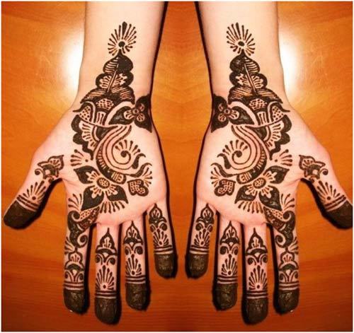 Neat and simple mehendi design for hands